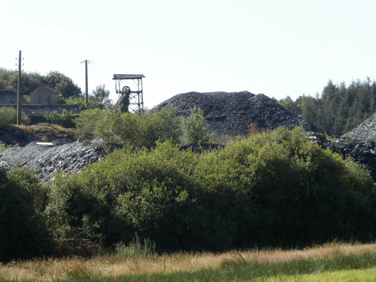 Vallee Des Ardoisieres Mael-Carhaix Exterior photo